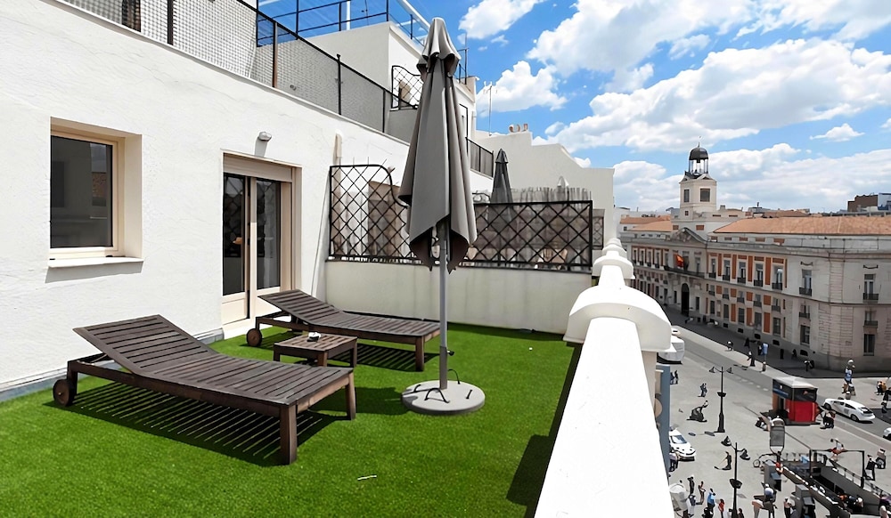 Hotel Moderno 51/55