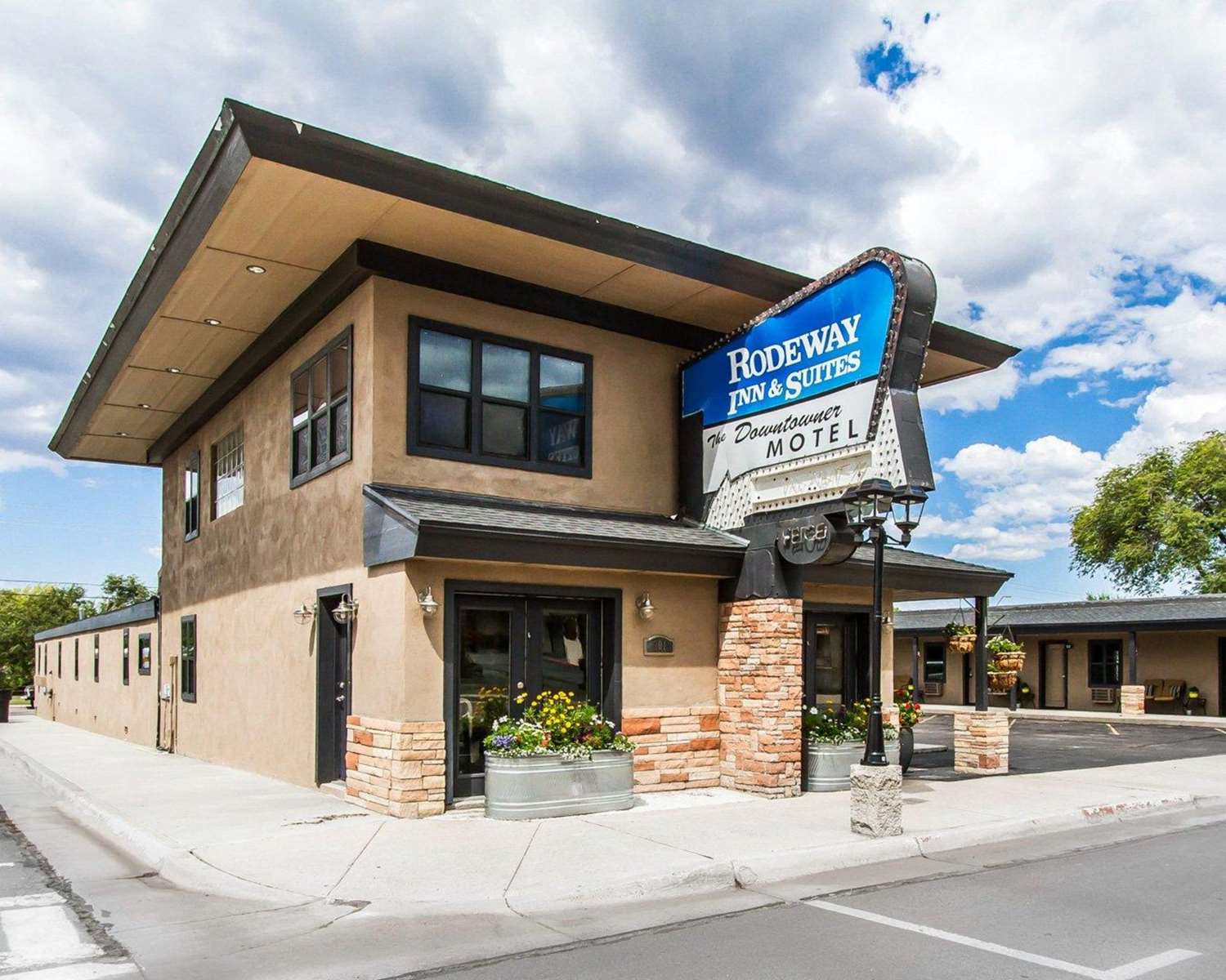 Rodeway Inn and Suites Downtowner Rte 66 5/39