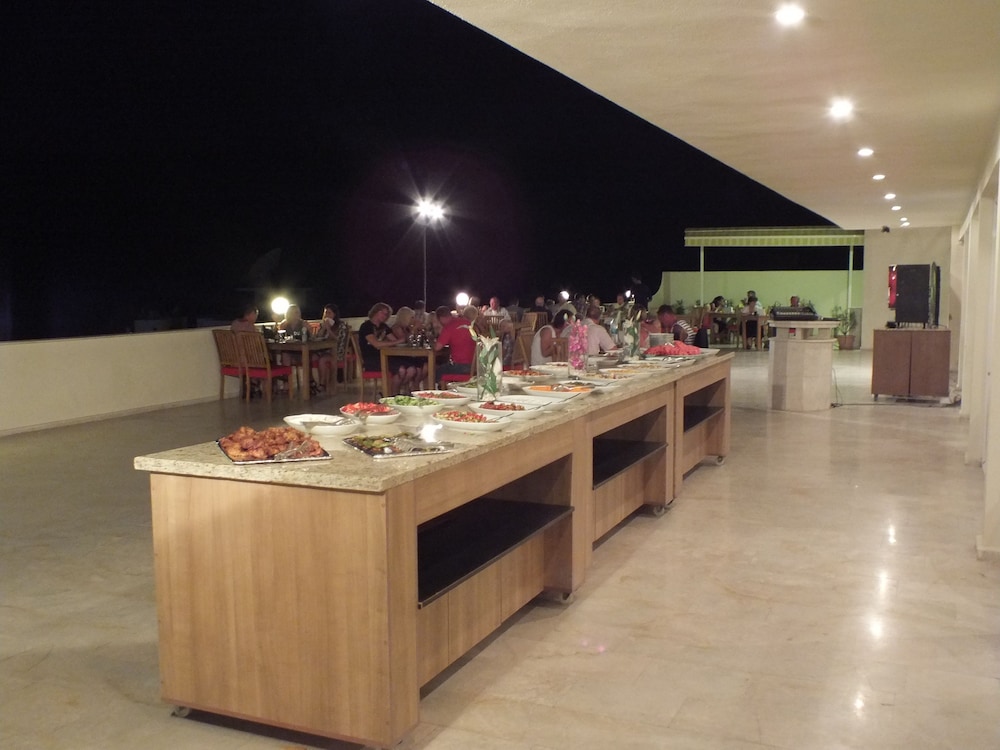 Tuntas Family Suites Kusadasi 7/41