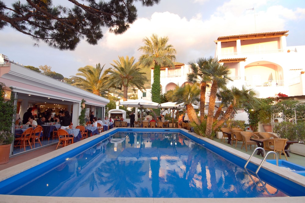 Hotel Colella Terme 41/43