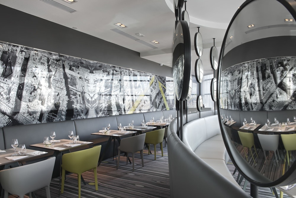 Melia Paris La Defense 60/73