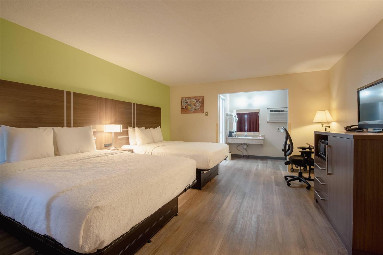 Room, 2 Queen Beds