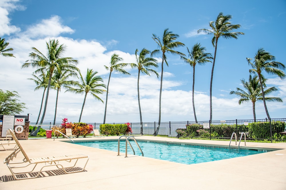 Castle Molokai Shores 45/50
