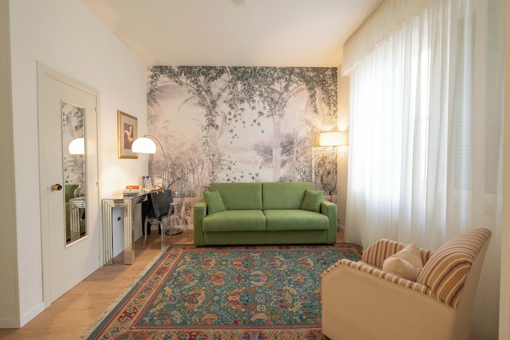 Manzoni 36/54