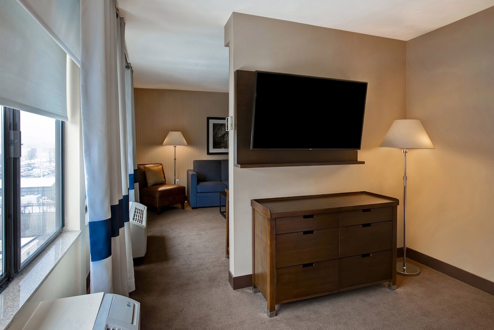 Four Points By Sheraton Peoria 39/50