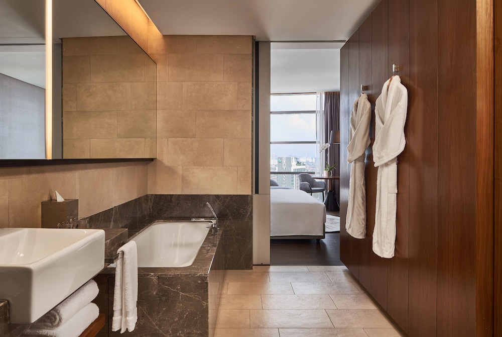 Le Meridien Petaling Jaya (ex New World Petaling Jaya) 22/75
