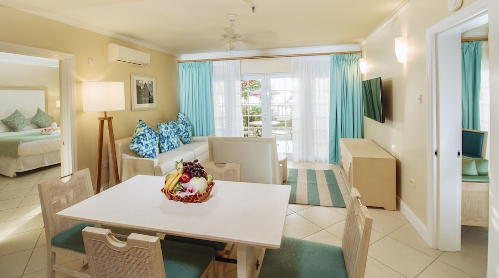 Bay Gardens Beach Resort and Spa 51/75