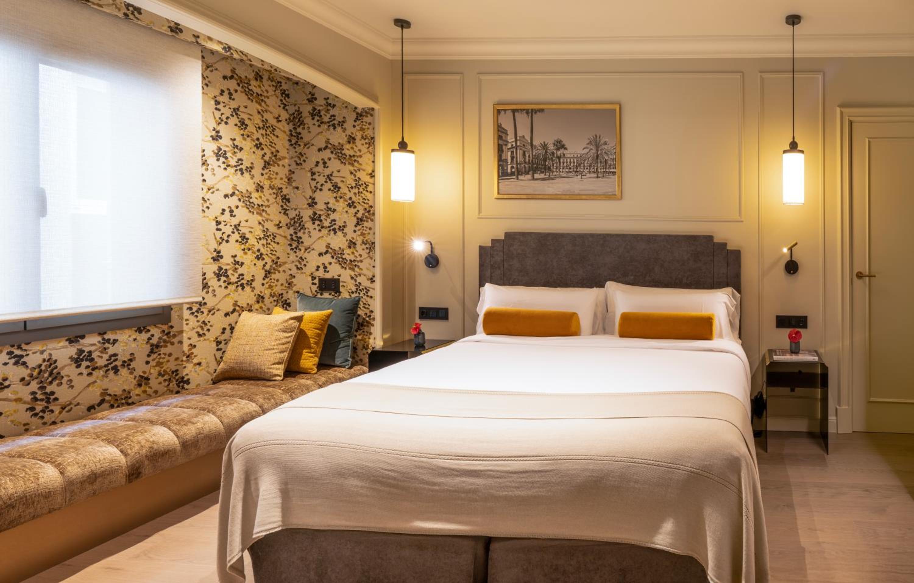 Avenida, Classic, King Bed