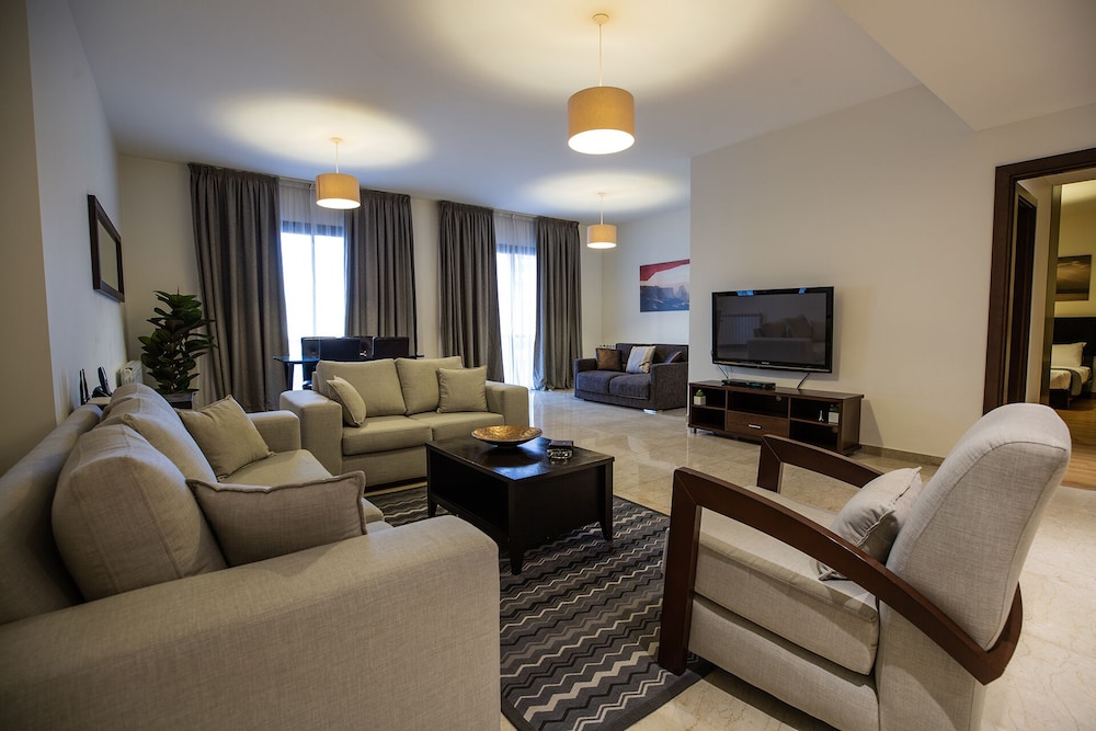 Kantari Suites 10/17