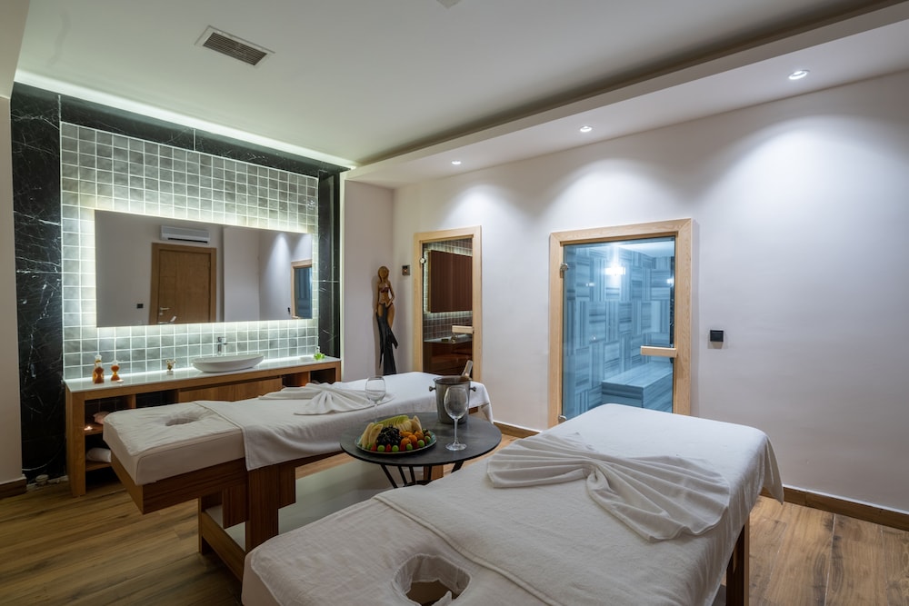 Pearly Hotel & Spa 17/45
