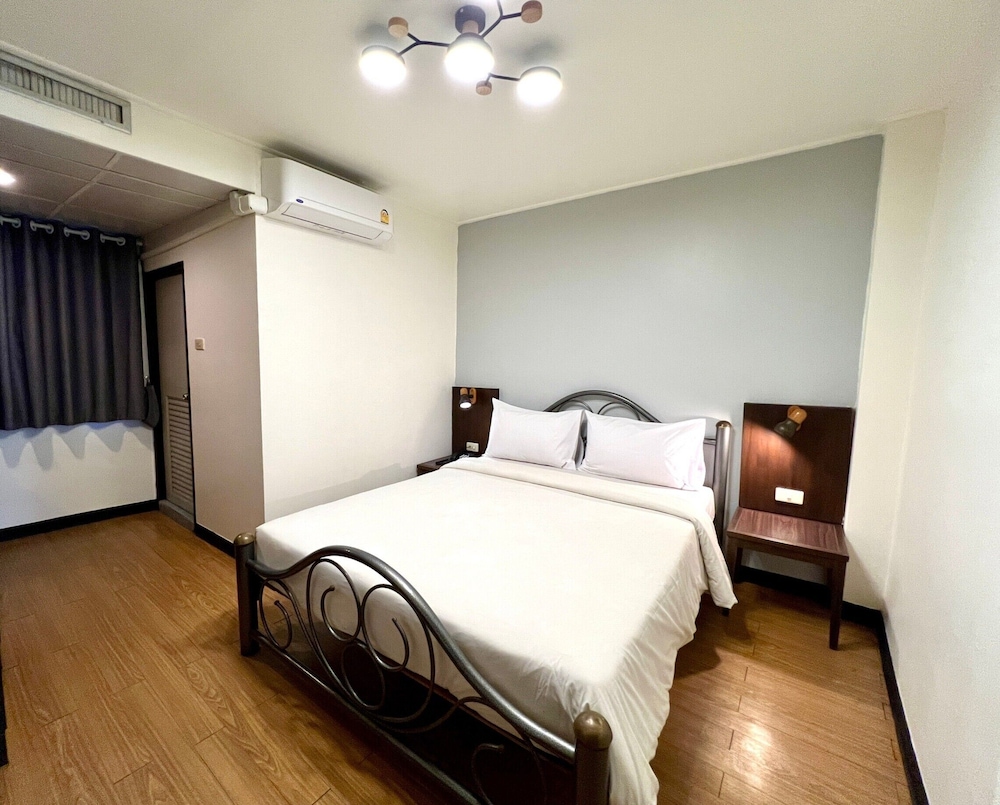 Intown Residence 25/71