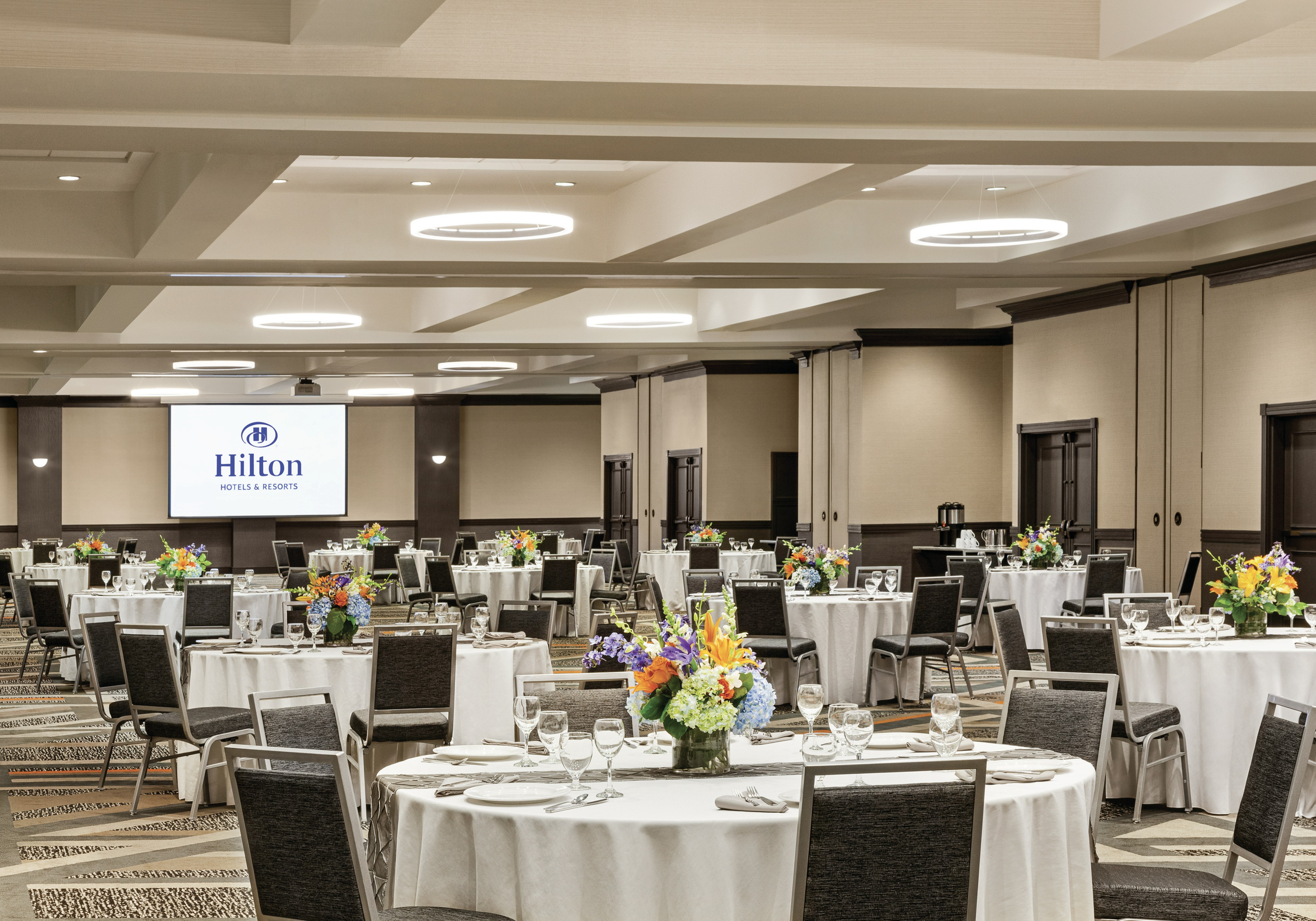 Hilton Knoxville Airport 65/81