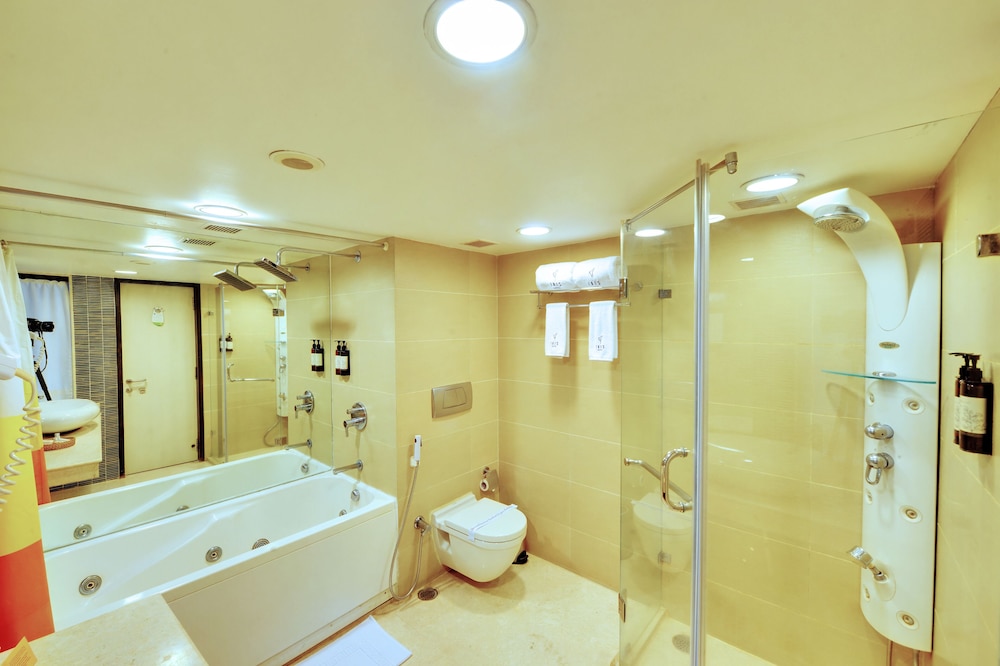 IRIS HOTEL 56/60