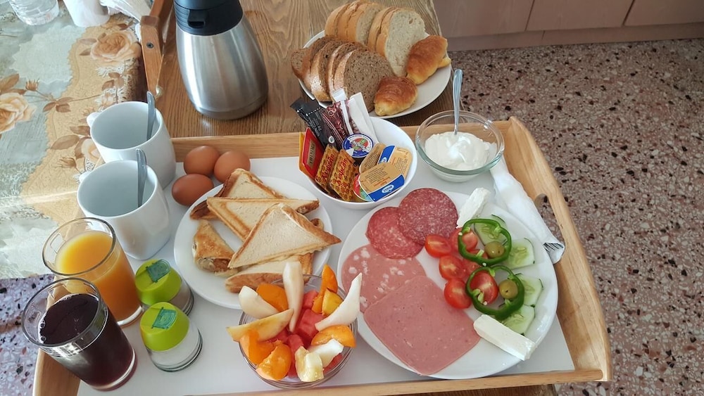 Eriva Hotel 21/37