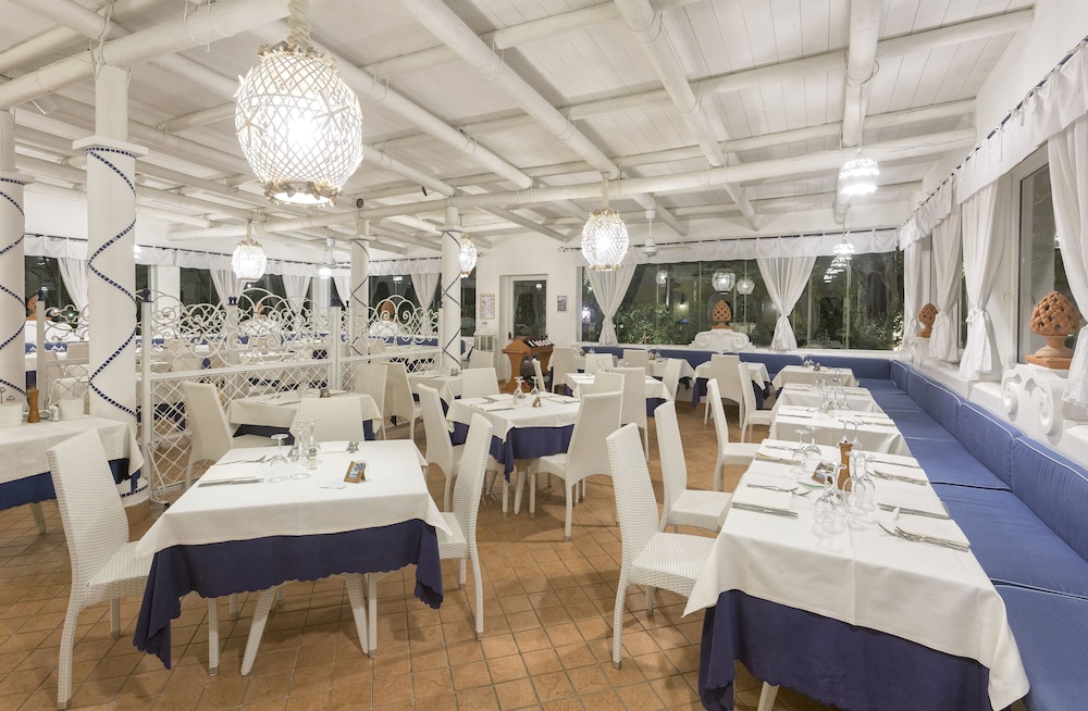 Hotel Tritone Resort And Spa 55/78