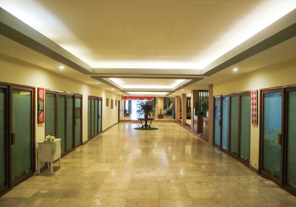 HOTEL MARIAT SORONG 53/54