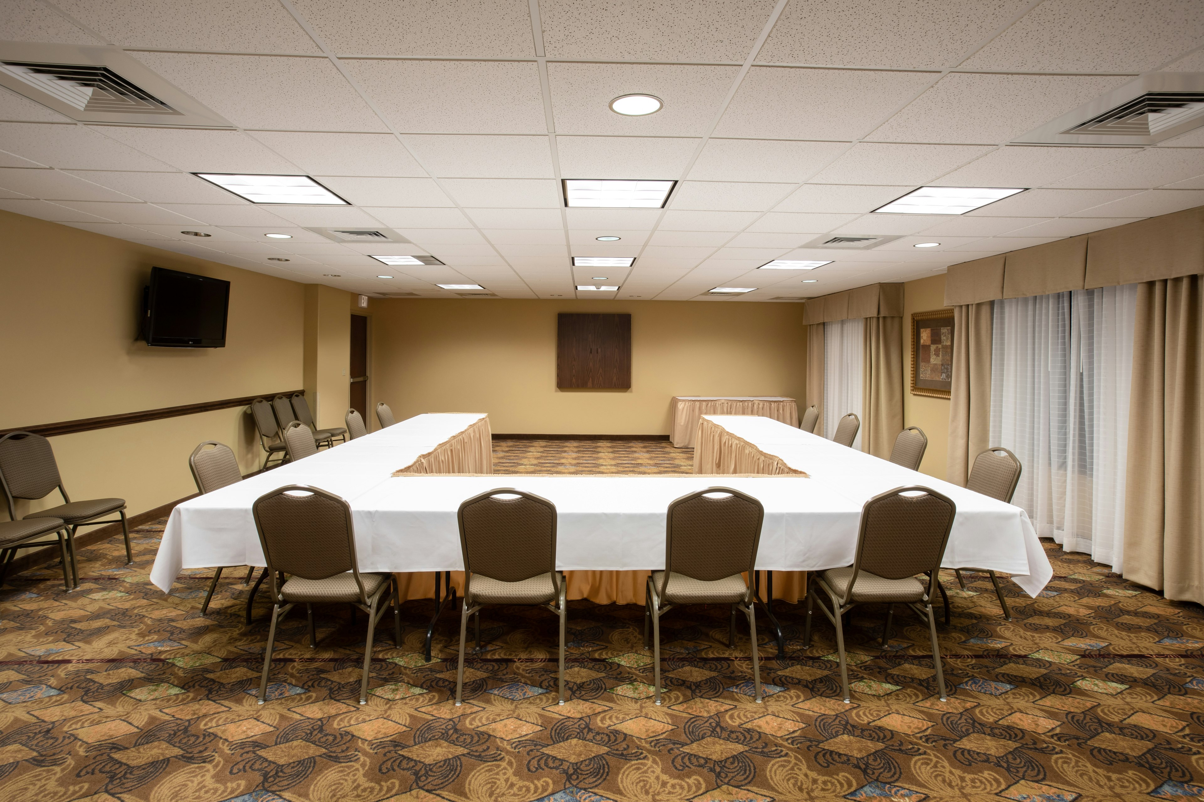 Holiday Inn Express Hotel And Suites Lander 45/50