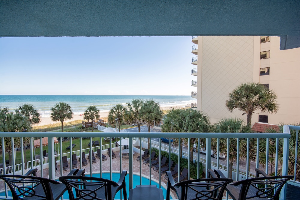 The Strand - A Boutique Resort (ex Breakers Boutique North Tower) 8/80
