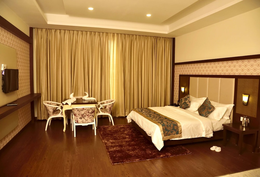 The Fern Hillside Resort Bhimtal 20/76
