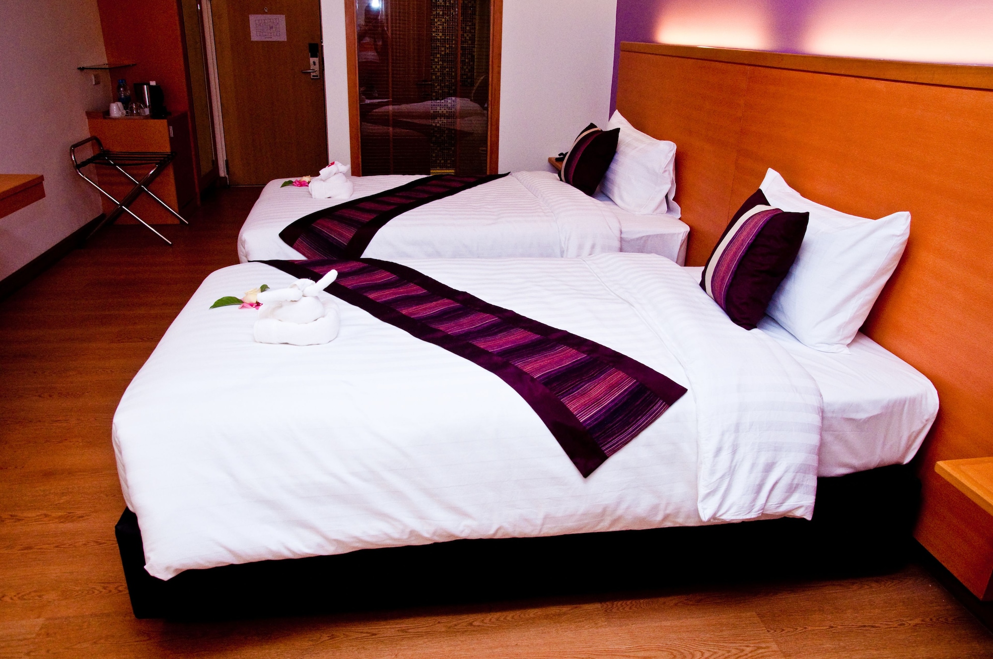 STANDARD, DOUBLE BED