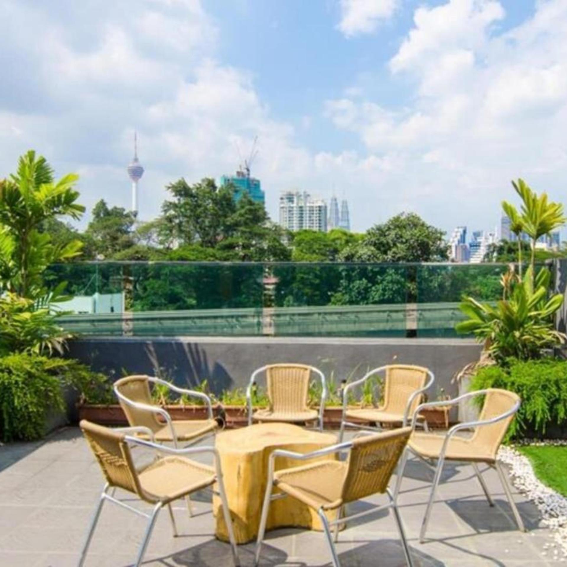 i-Hotel Kuala Lumpur 50/51