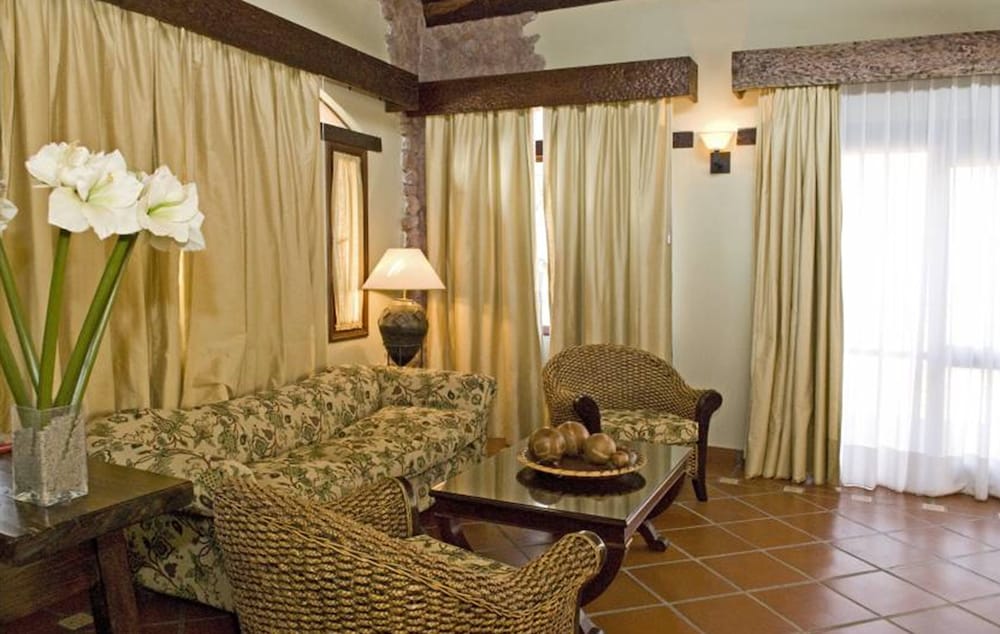 La Casa de la Bodega 21/40