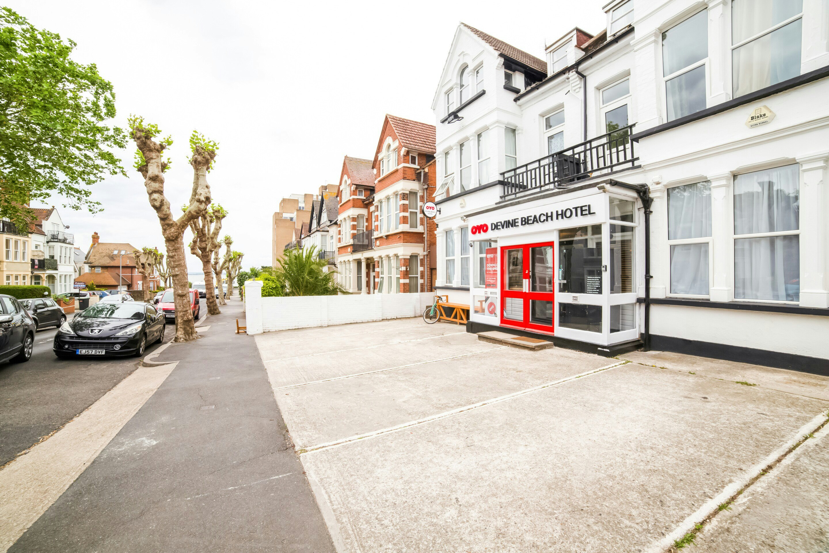 Devine Beach Hotel, Westcliff Southend-On-Sea 45/50