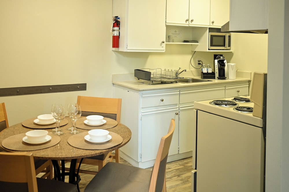 Divya Sutra Suites on Robson Downtown Vancouver 27/42