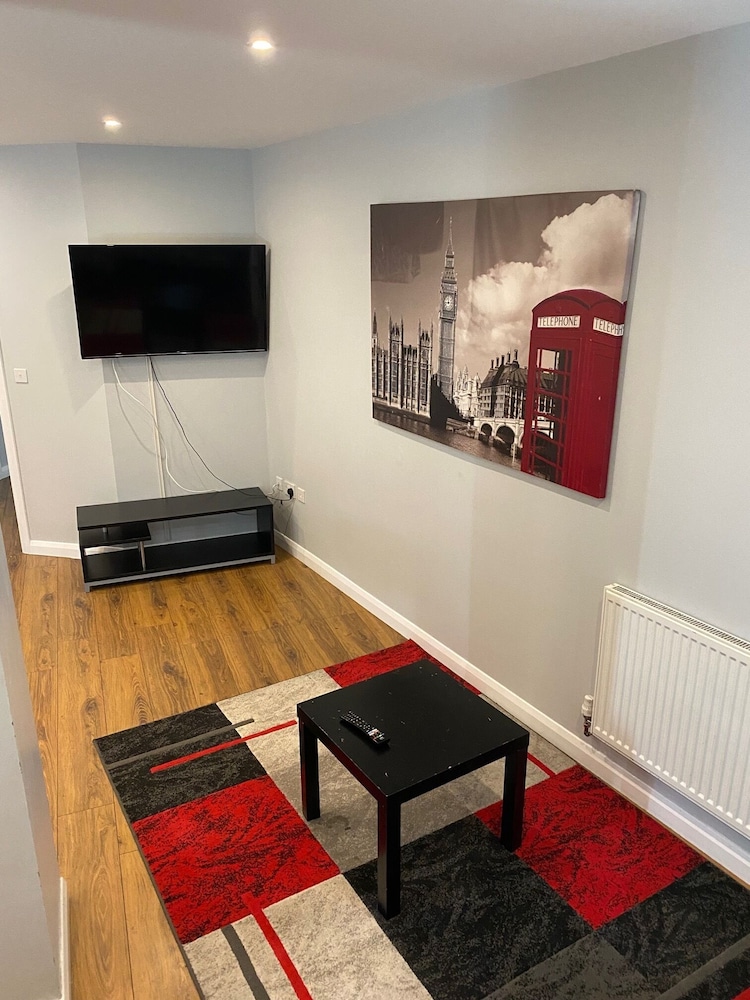 Easy Lets - Showcase Apartments 22/45