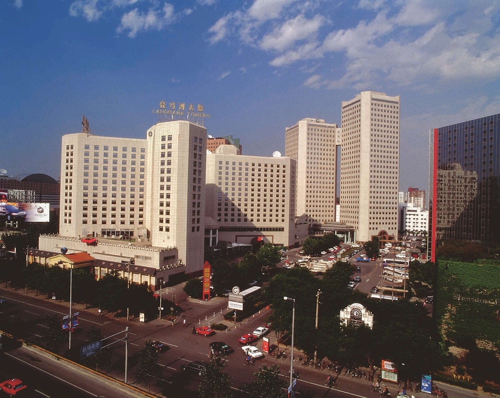 Landmark Towers 39/40