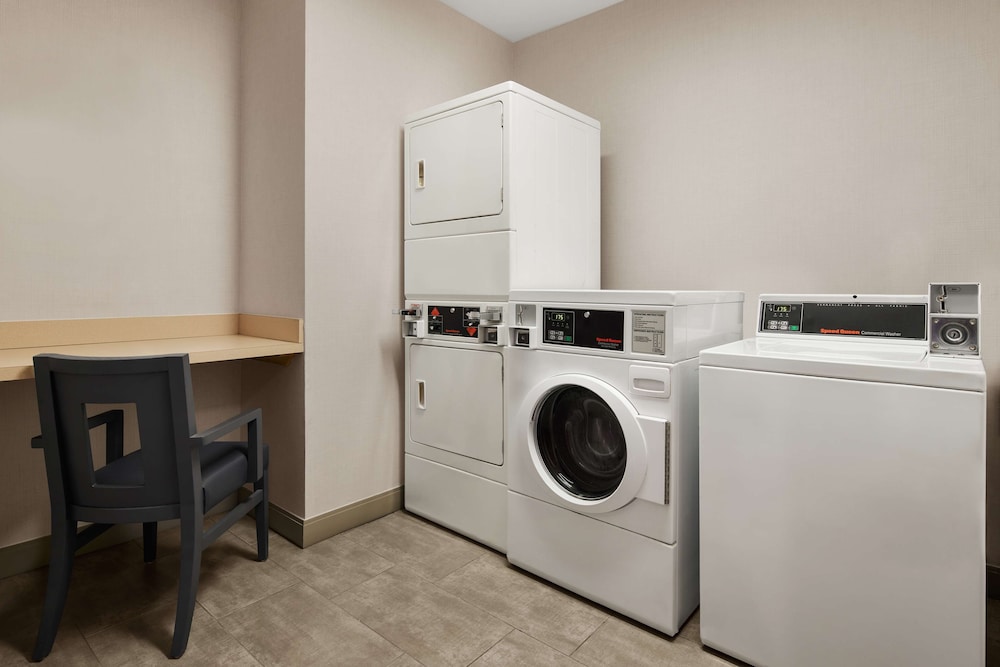 Hilton Garden Inn Las Vegas/Henderson 15/58
