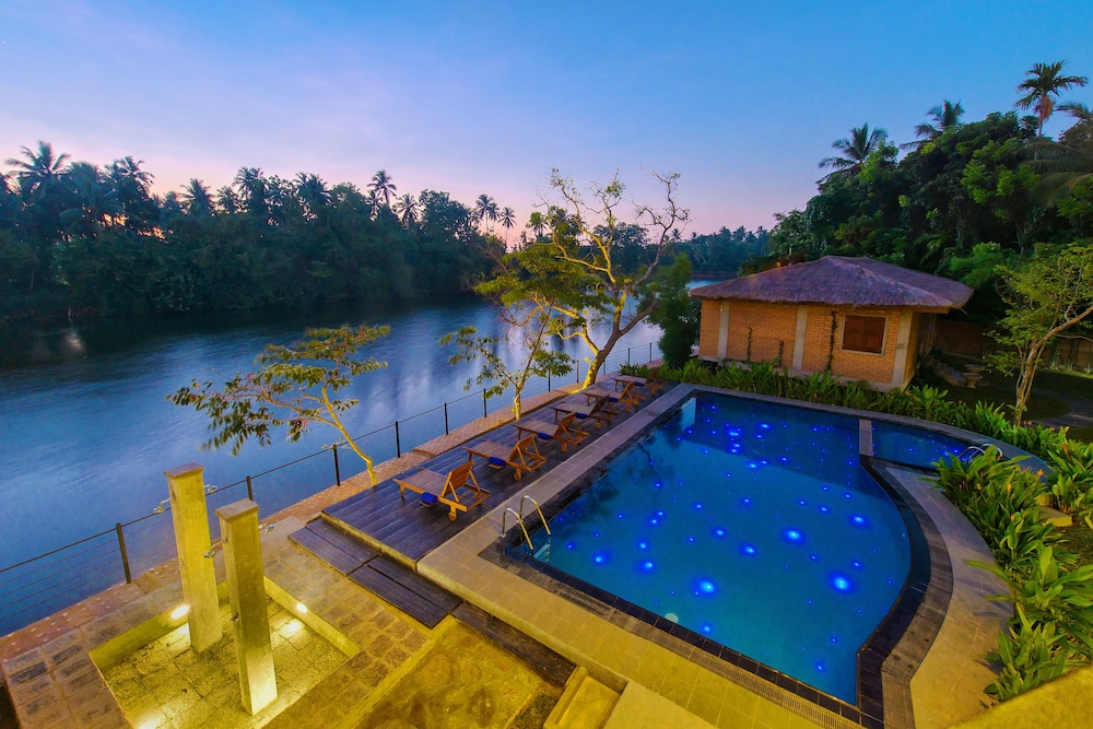 Karunakarala Ayurveda Spa & Resort 46/50