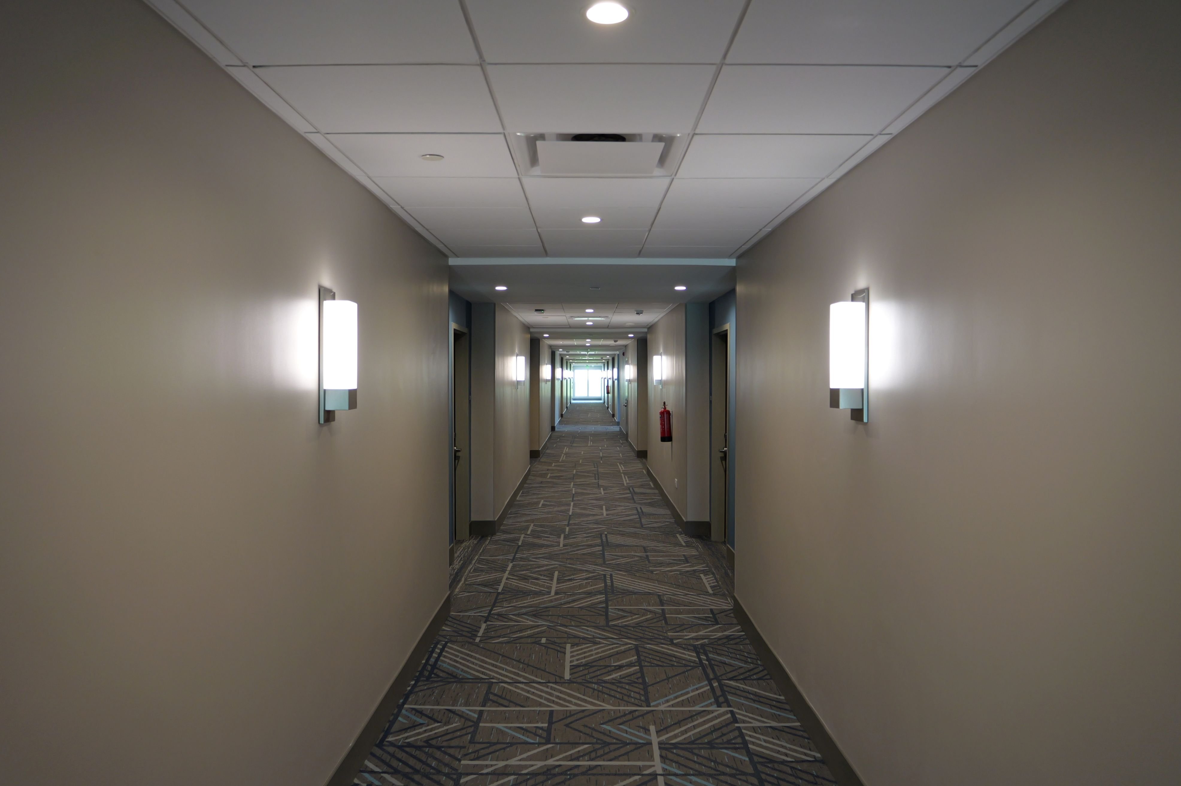 Holiday Inn Express & Suites DIAMOND 55/59