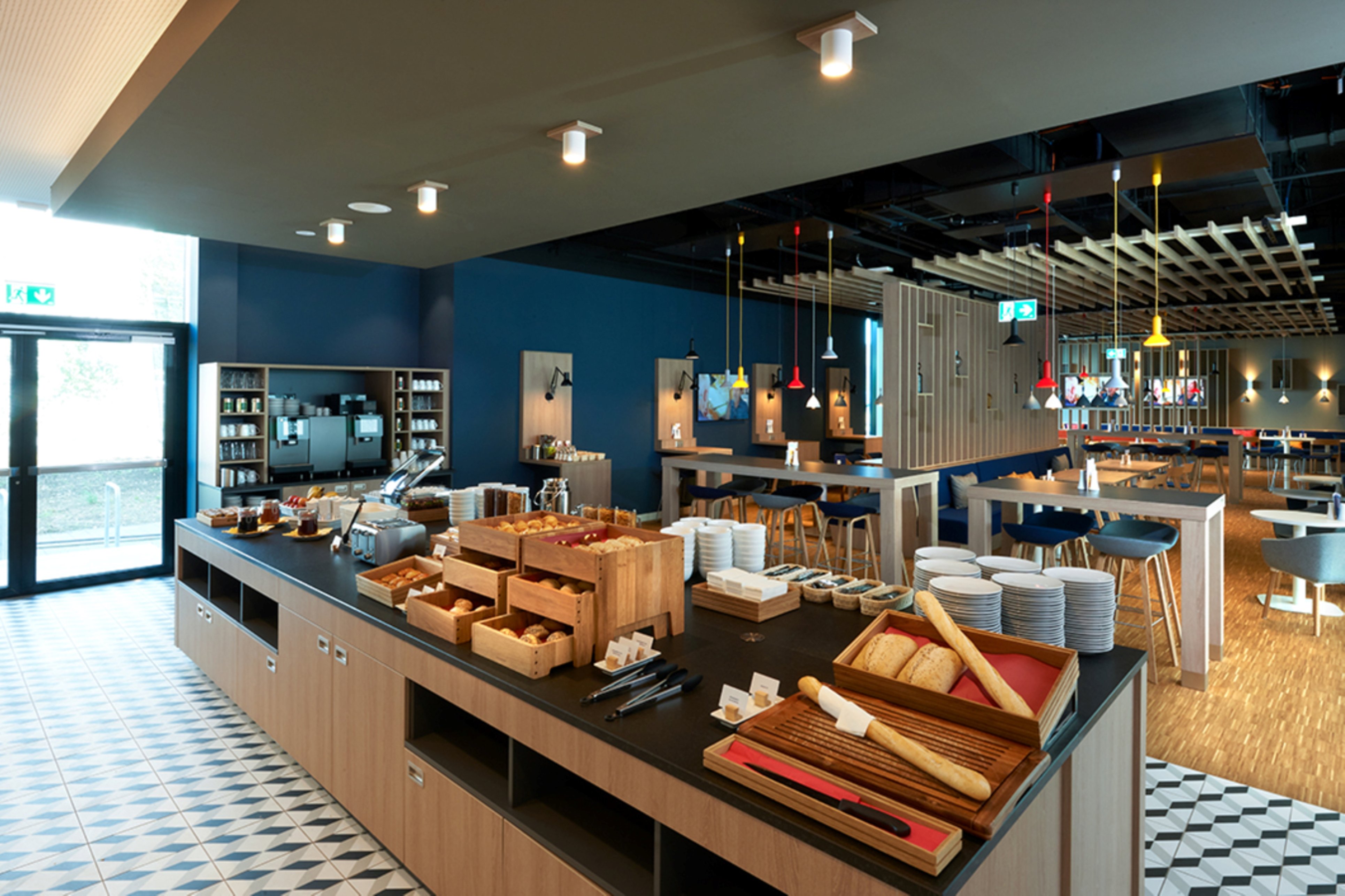 Holiday Inn Express & Suites Monheim am Rhein 6/28