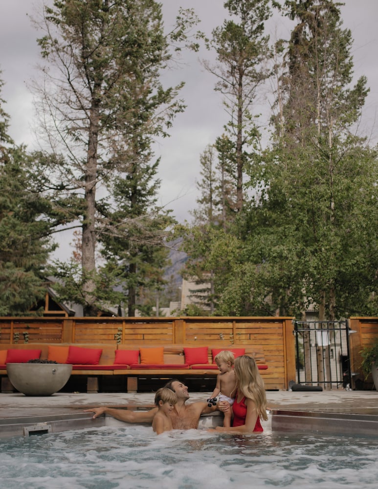 Buffalo Mountain Lodge 74/77