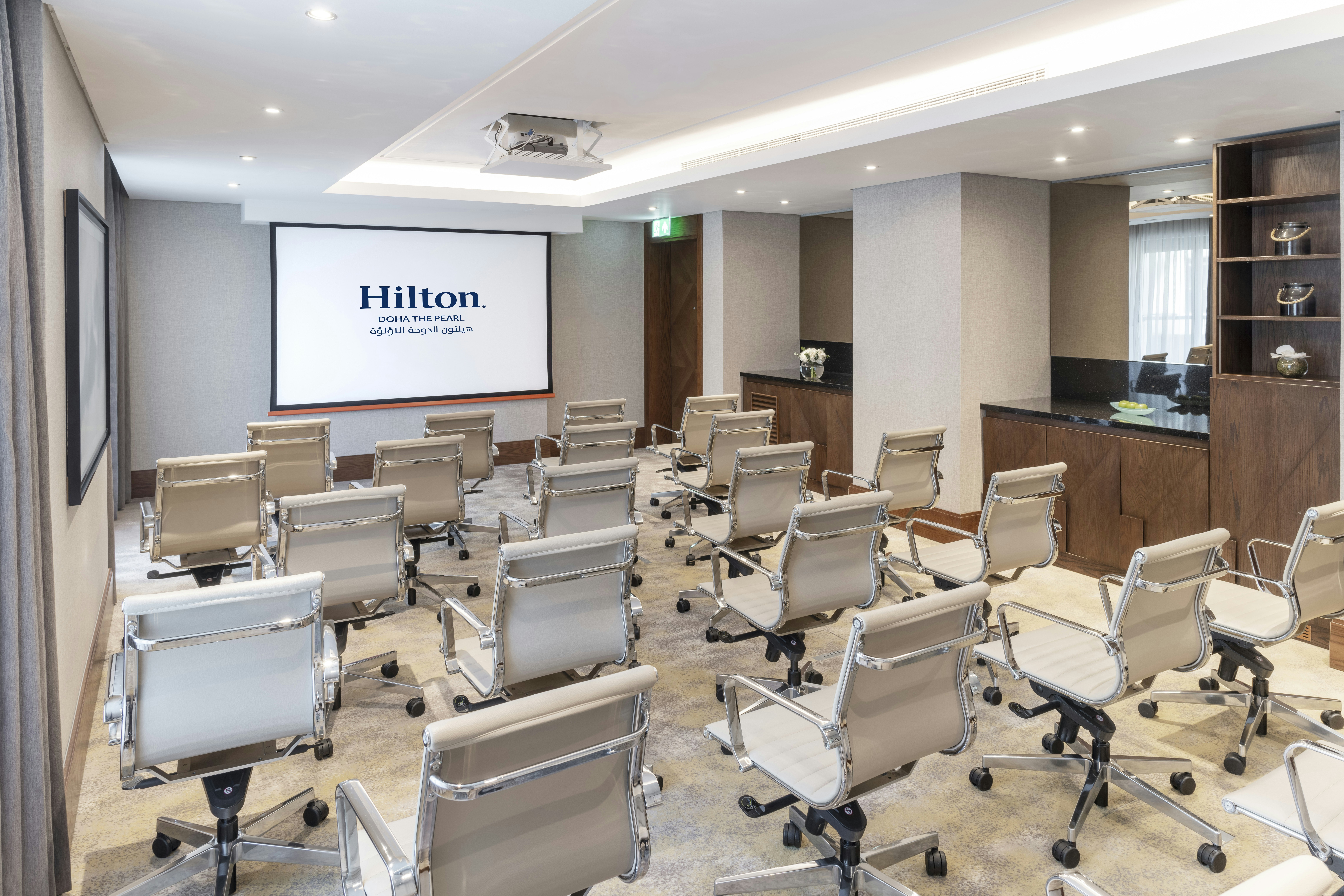 Hilton Doha The Pearl Residences 58/75