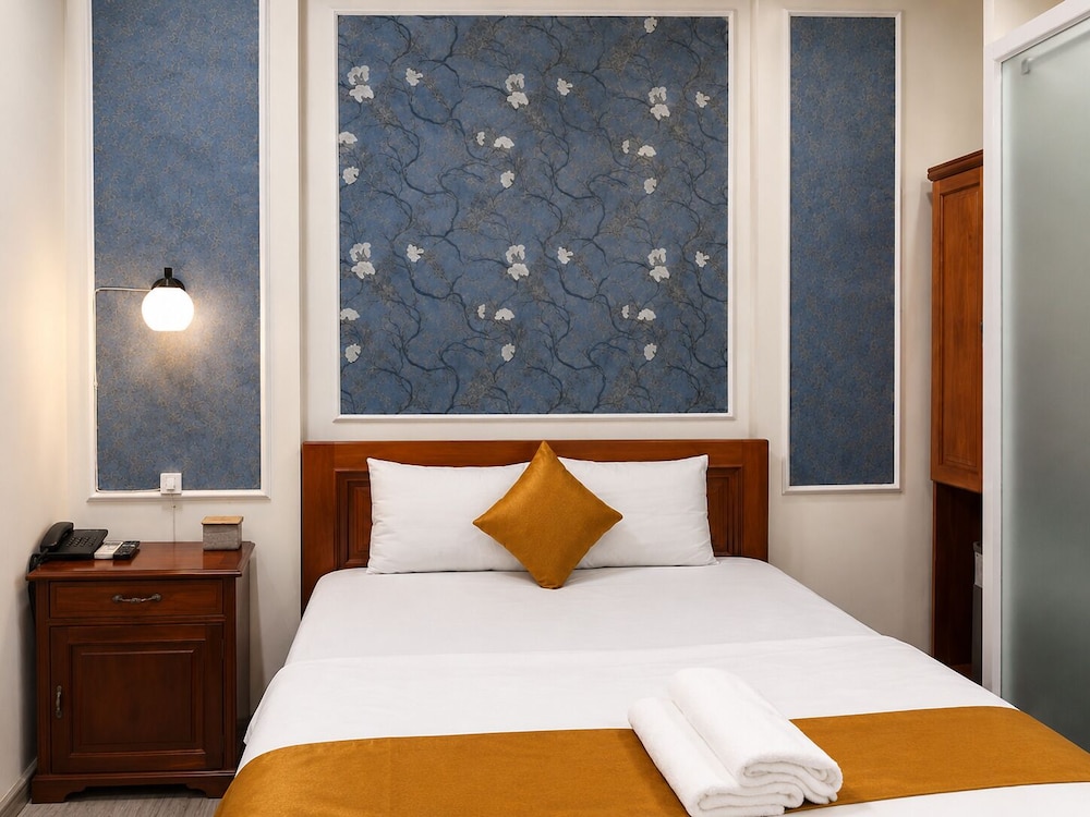 Sky Star Hotel 24/50