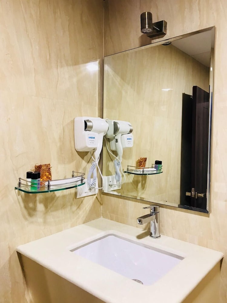 Hotel Royal Inn 47/49