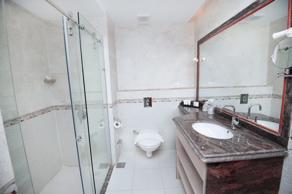 Lamar Azur Hotel 34/39