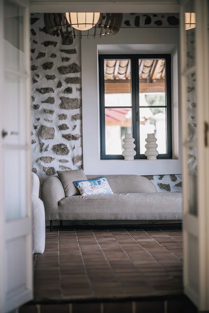 LA POSADA DEL MARQUES 7/50