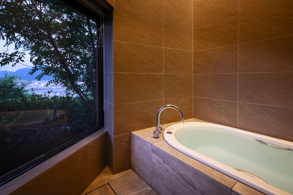 Garden Terrace Nagasaki Resorts Hotel 49/50