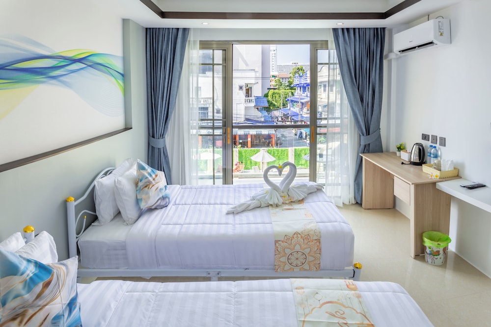 غرفة سوبيريور بسرير كوين بإطلالة على المسبح، Mermaid S Beach Resort Jomtien 2/10