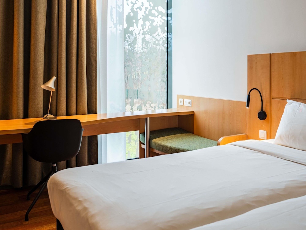 IBIS LEUVEN HEVERLEE 12/46