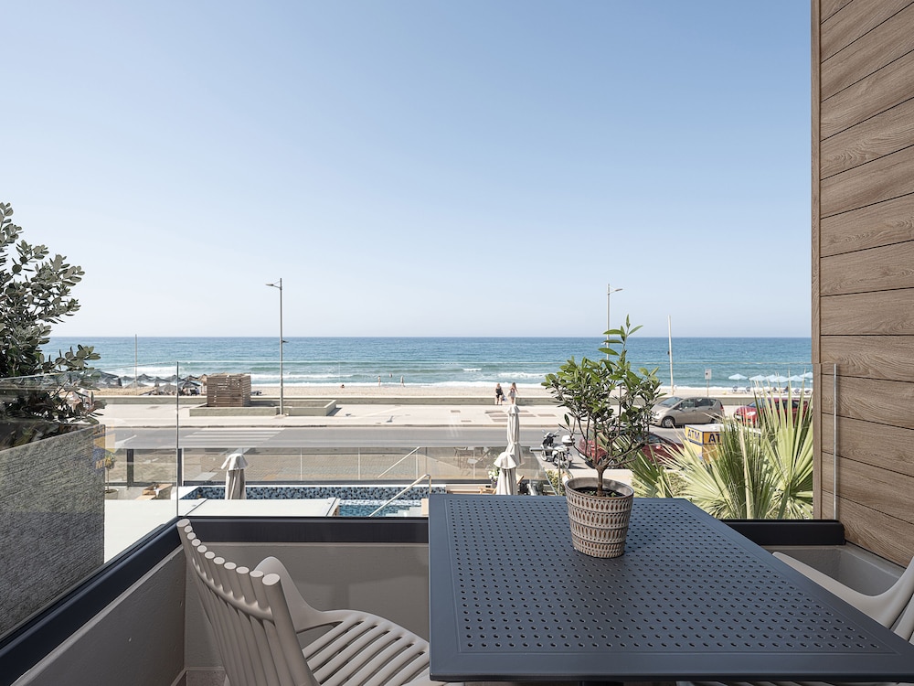 Calla Luxury Seafront Suites 47/50