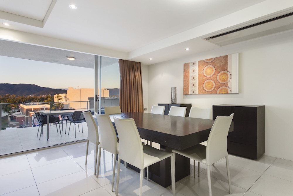 Cbd Luxury Accommodation 23/28