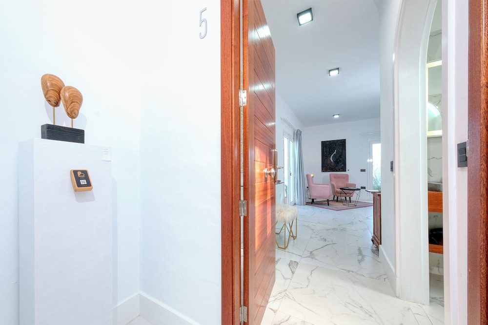 Casa Serena 10 7/50