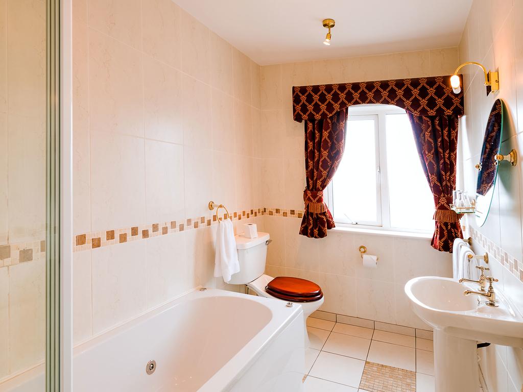 Bellbridge House Hotel 36/36