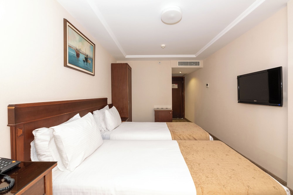 STANDARD, DOUBLE OR TWIN BED, SEA VIEW