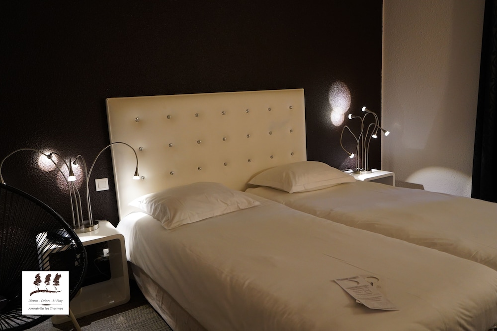 Hotel Diane 11/49