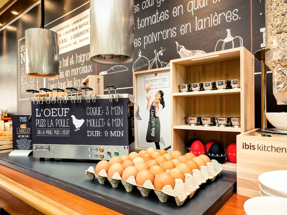 Ibis Lyon Est Bron 54/67